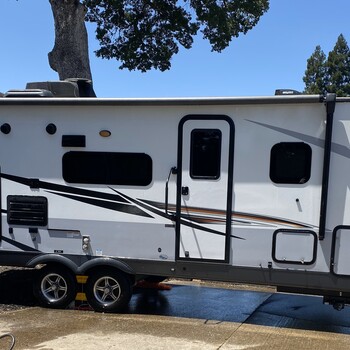 Thumbnail of RV