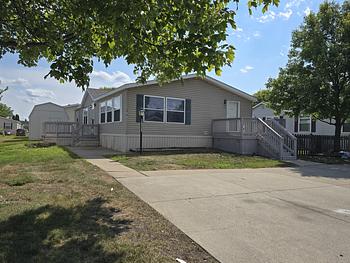 Thumbnail of mobile home