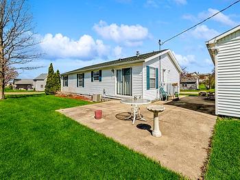 Thumbnail of mobile home