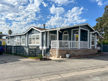 Thumbnail of mobile home