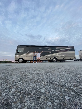 Thumbnail of RV
