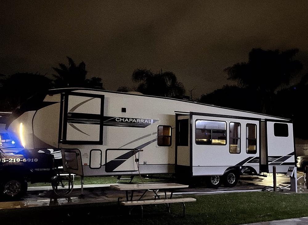 Photo of Rv