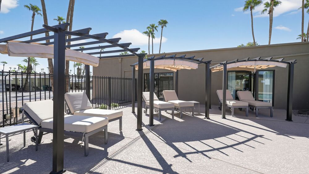 09 2050 W Dunlap Ave Phoenix AZ 85021 USA Exterior A7404516