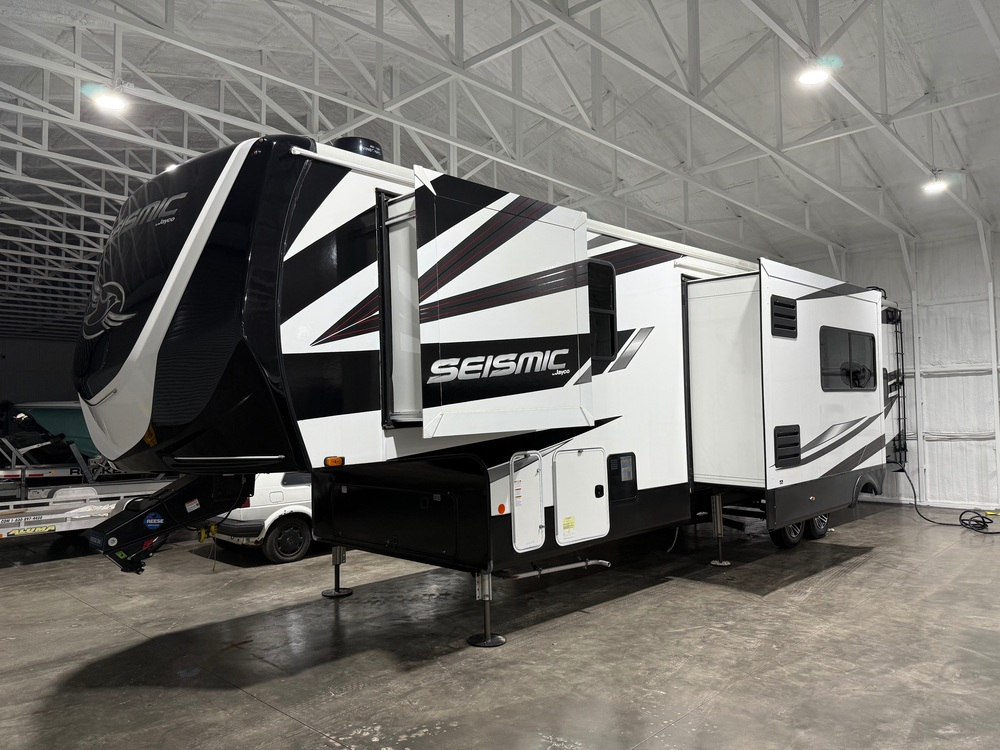 Photo of Rv