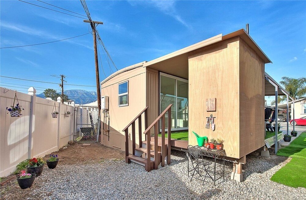 Photo of Mobile Home
