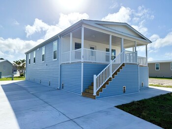 Thumbnail of mobile home