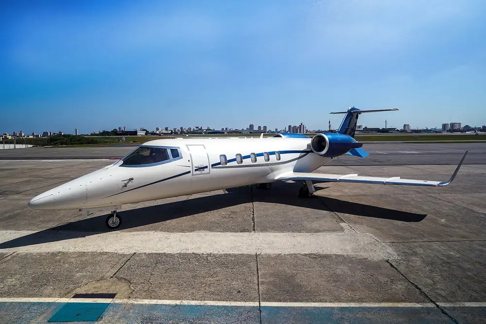 7480/learjet-60-1999-flightmarket-id-7480-41331.webp