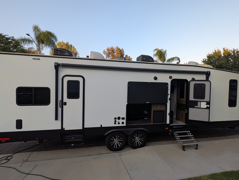 Photo of Rv