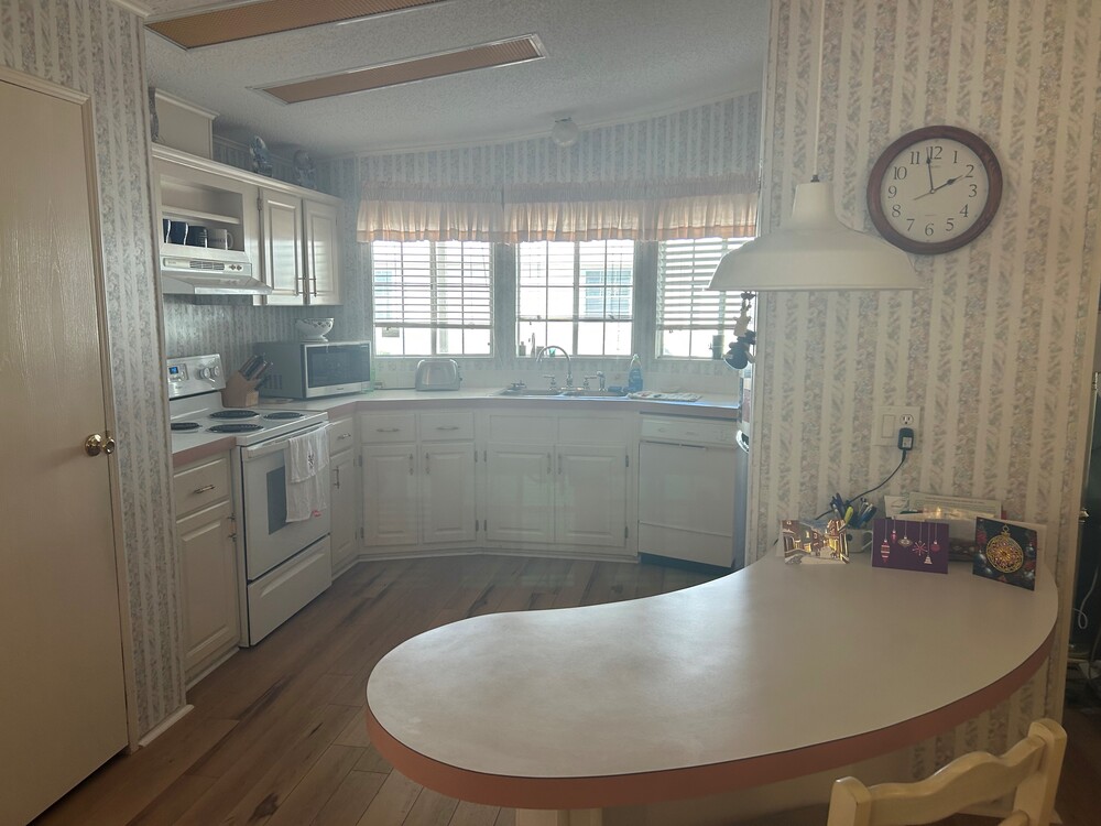 Strawberry Ridge Village