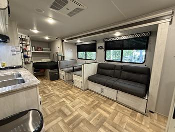 Thumbnail of RV