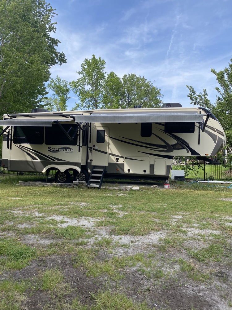 Photo of Rv