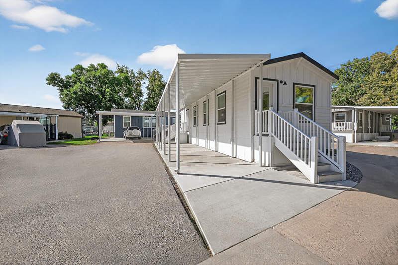 Photo of Mobile Home