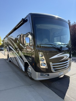 Thumbnail of RV