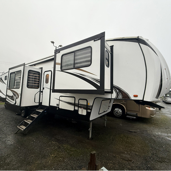 Thumbnail of RV
