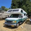 RV for Sale: 2006 26.5 MID-BATH