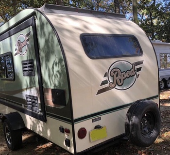 Thumbnail of RV