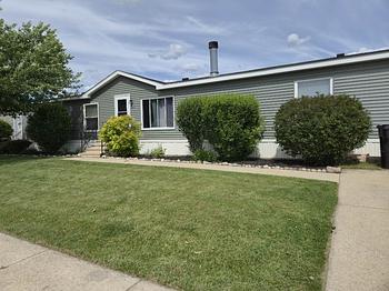 Thumbnail of mobile home