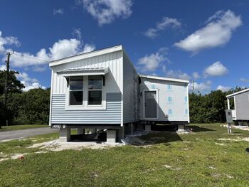 Thumbnail of mobile home