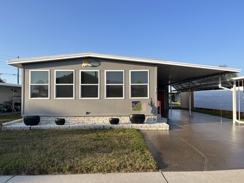 Thumbnail of mobile home