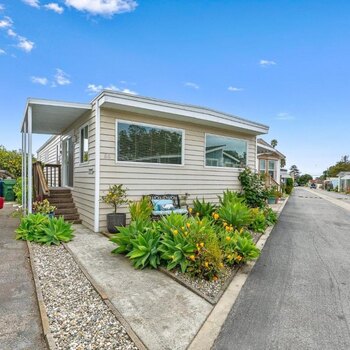 Thumbnail of mobile home