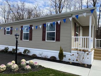 Thumbnail of mobile home
