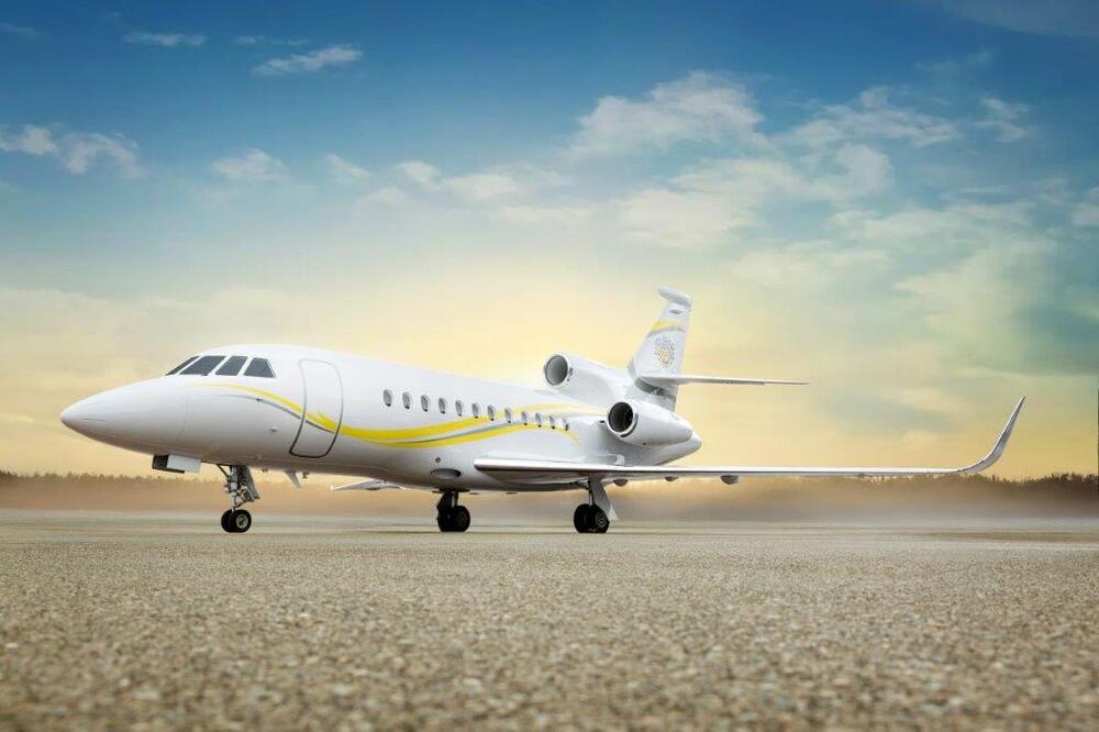 Dassault Falcon 900LX_Exterior 1.jpg