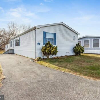 Thumbnail of mobile home