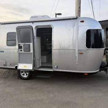 Thumbnail of RV