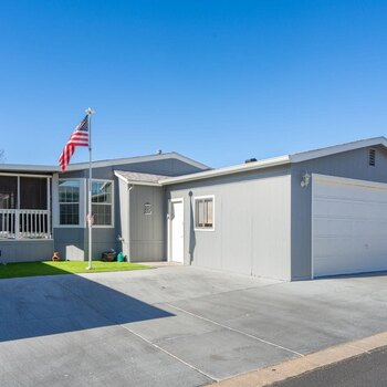 Thumbnail of mobile home