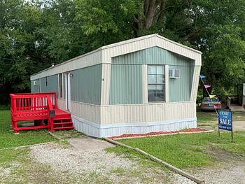 Thumbnail of mobile home