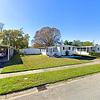 Mobile Home for Sale: 3 Bed 2 Bath 1977 Mobile Home