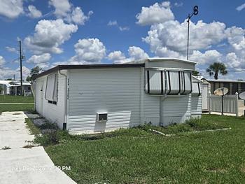 Thumbnail of mobile home