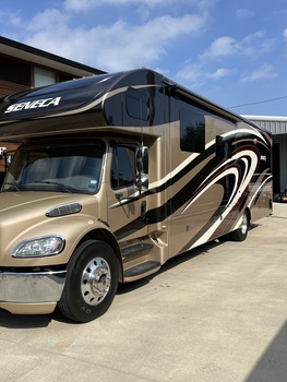 Thumbnail of RV