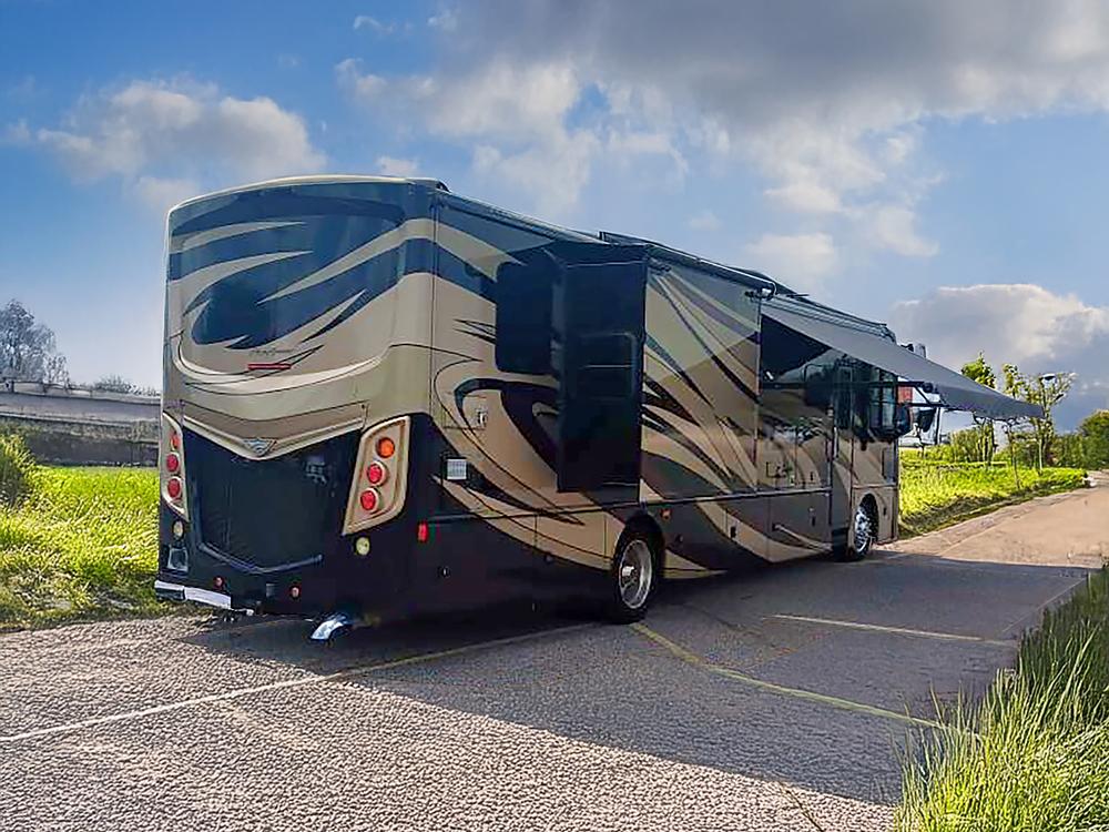 Photo of Rv