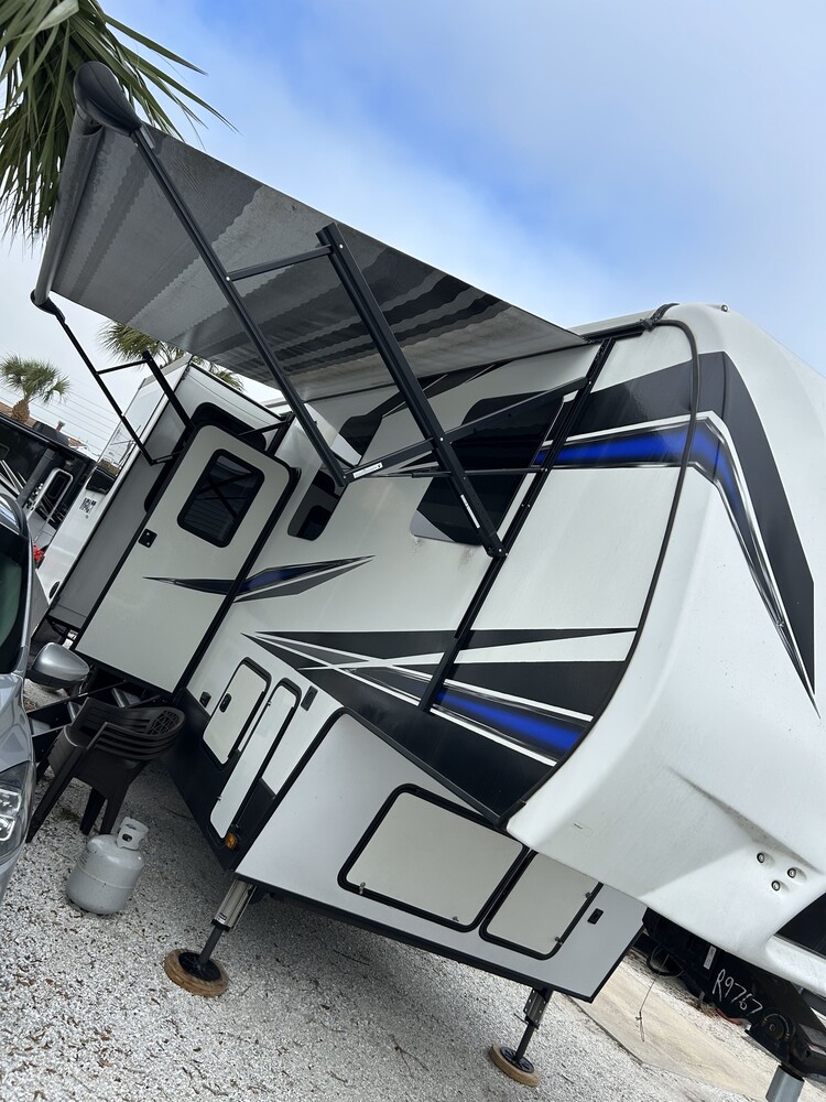 Photo of Rv