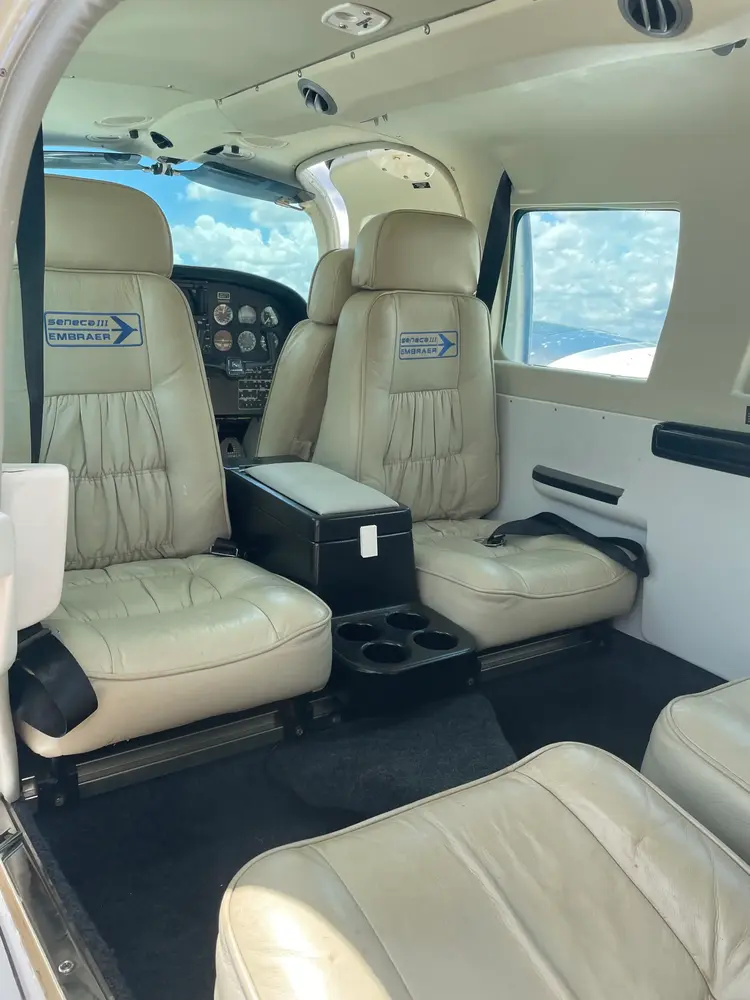 7728/neiva-piper-emb-810d-seneca-iii-1984-flightmarket-id-7728-46434.webp
