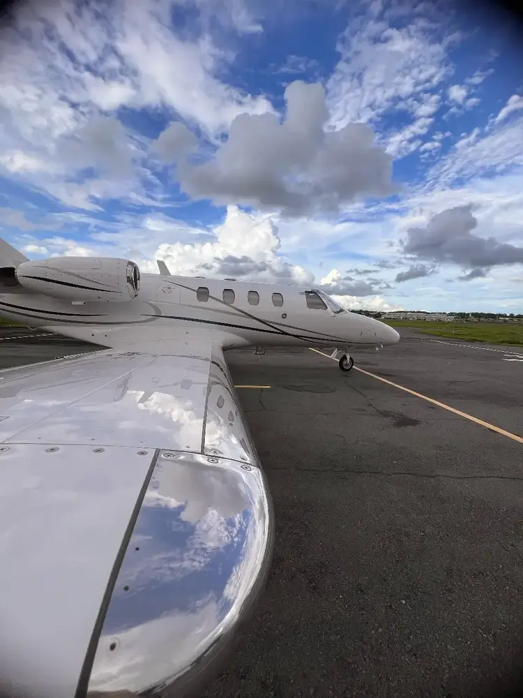 7550/cessna-citation-jet-525-1998-flightmarket-id-7550-00358.webp