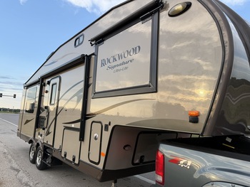 Thumbnail of RV