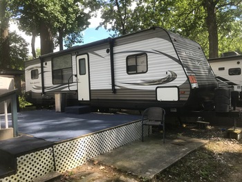 Thumbnail of RV