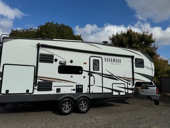 Thumbnail of RV