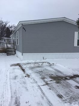 Thumbnail of mobile home