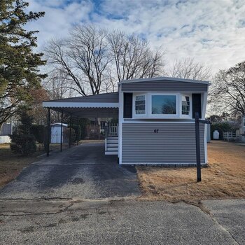 Thumbnail of mobile home