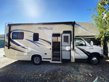Thumbnail of RV