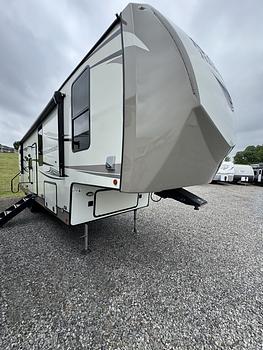 Thumbnail of RV