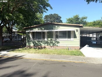 Thumbnail of mobile home