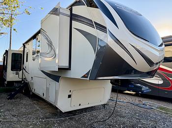 Thumbnail of RV