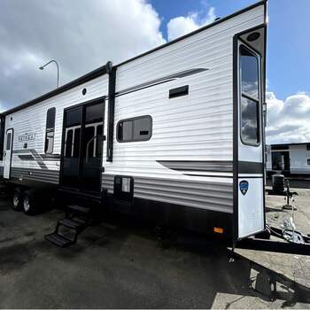 Thumbnail of RV