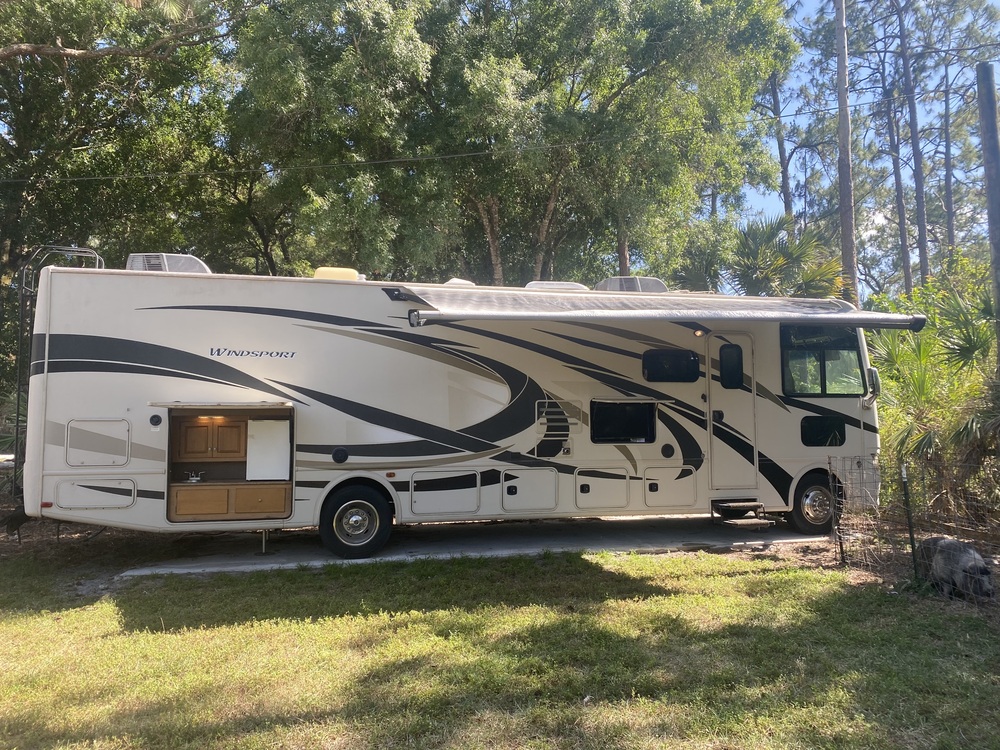 Photo of Rv