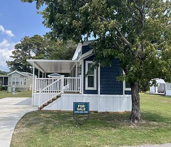 Thumbnail of mobile home