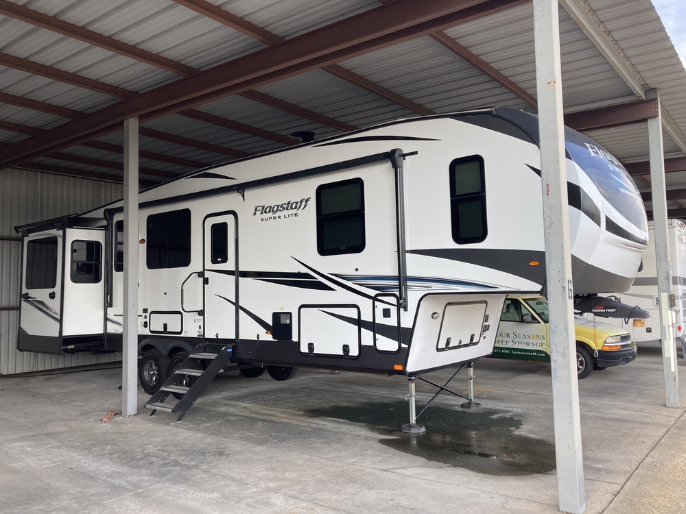 Photo of Rv